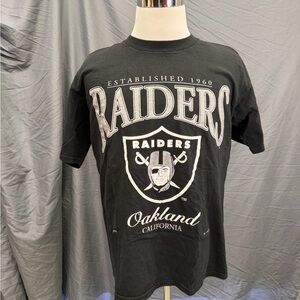 Oakland Raiders Black Graphic Tee-Vintage Made in the USA